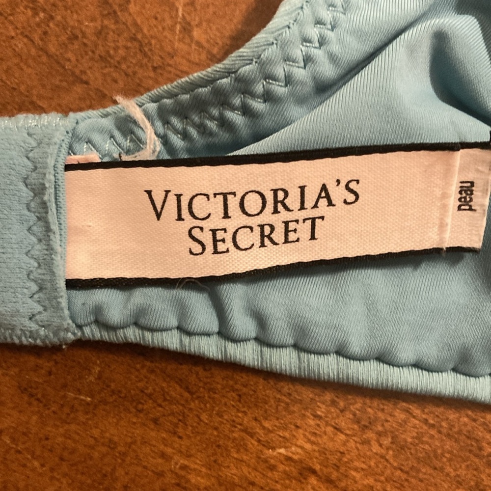 Victoria’s Secret bra, NWOT - Picture 3 of 5